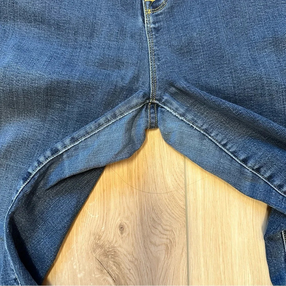 Parker Smith Women’s Straight Leg Jean Mid Rise Sz 32 - Picture 6 of 13